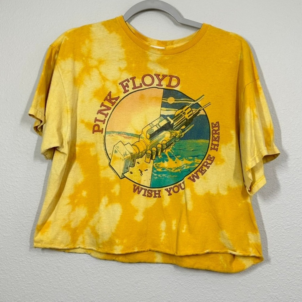 Junk Food Women's Size Medium Cropped T-Shirt Yellow Pink Floyd Tie Dye
